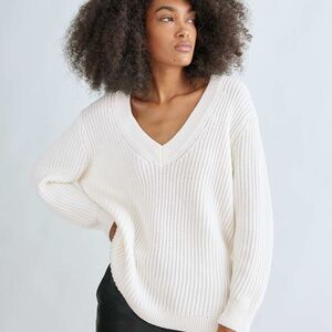 Aritzia Wilfred Free Cream Ribbed V Neck Roger Sweater